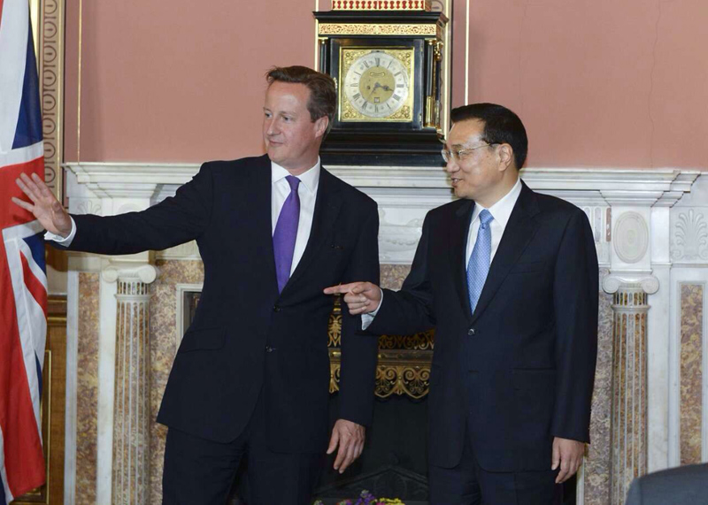 Premier Li meets British Queen, Prime Minister