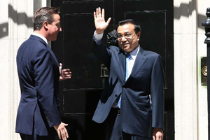 Premier Li, British PM attend signing ceremony of co-op documents