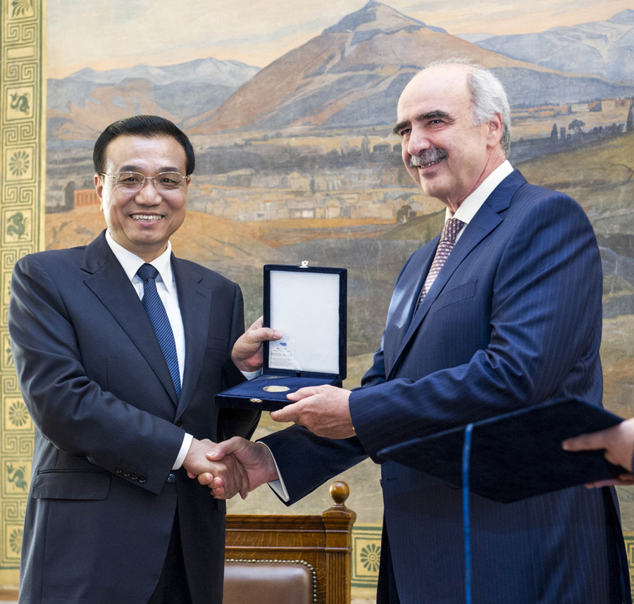 In photos: Premier Li Keqiang's Greece visit