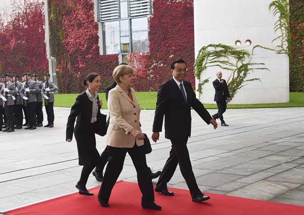 Chinese Premier meets German leaders