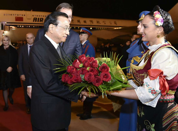 Li arrives in Serbia for China-CEE summit, official visit