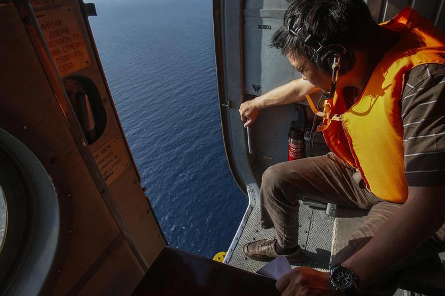Search for missing Malaysia jet widens