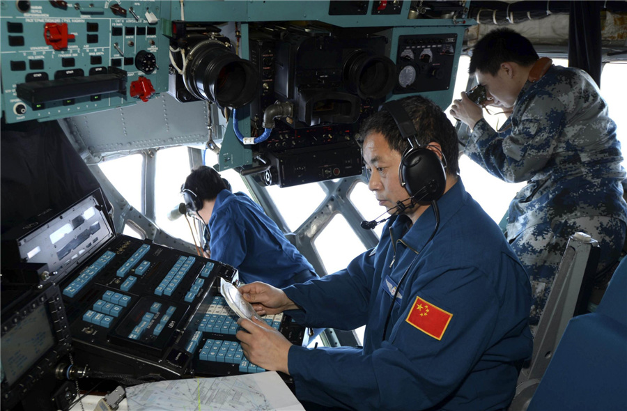 Chinese Air Force searches for missing Malaysian jet