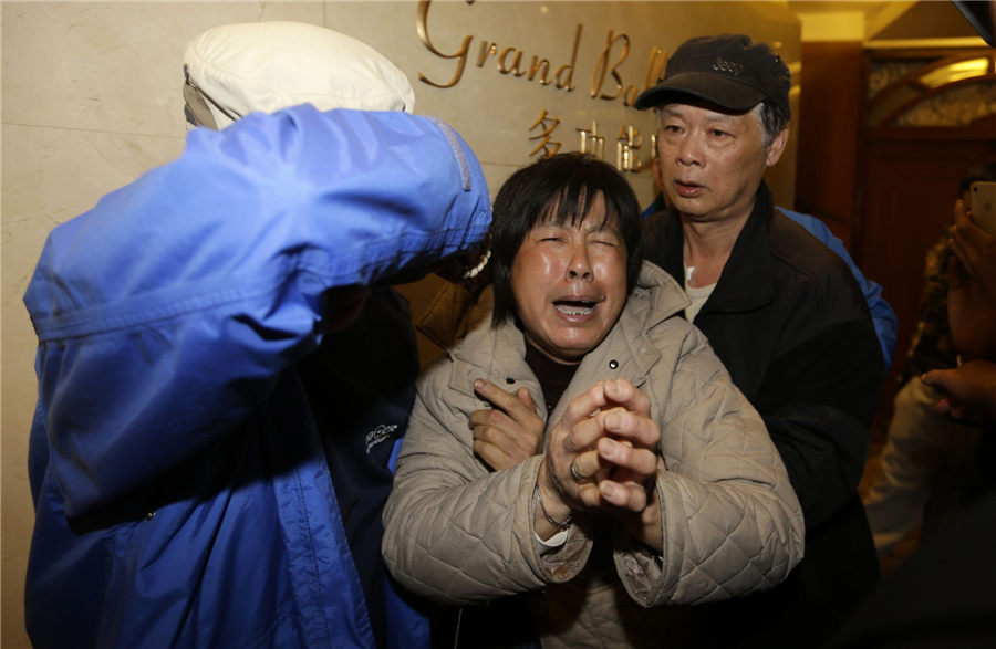 Family members in tears upon plane crash