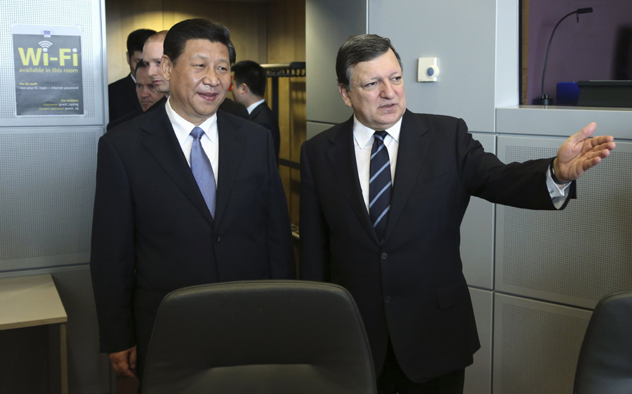 President Xi visits European Union's headquarters