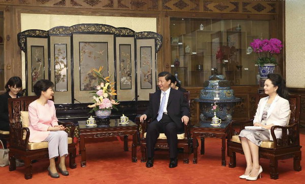 Xi, Park continue to discuss major issues
