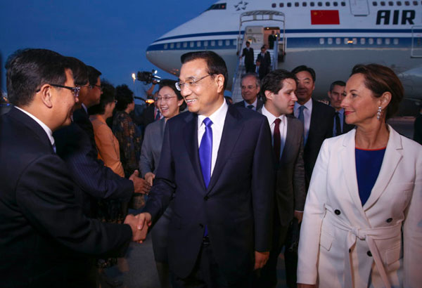 Chinese premier arrives in France for official visit