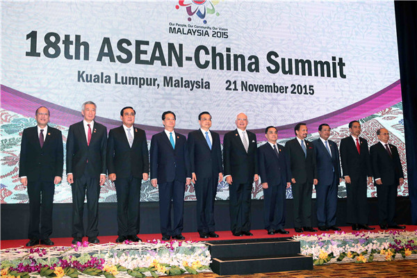 Chinese premier attends 18th ASEAN-China summit in Malaysia