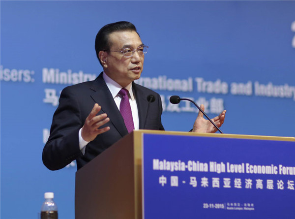 Chinese premier calls on Malaysian business leaders to contribute to ties