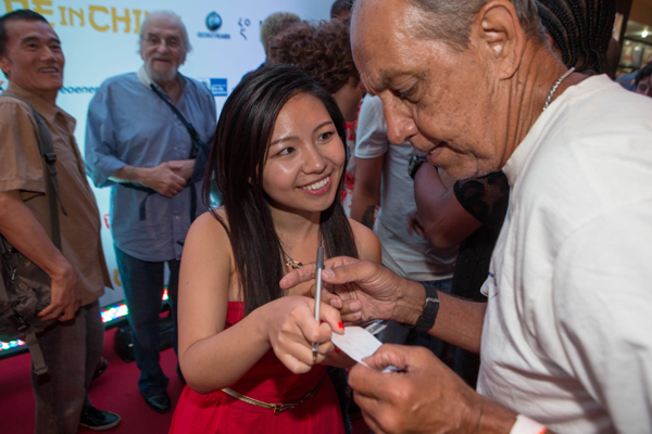 Chinese arrival finds warm welcome in Rio