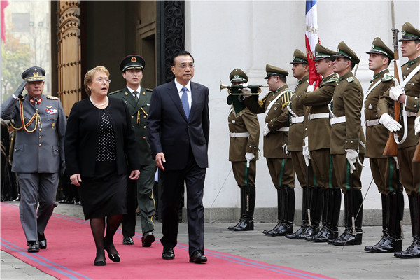 Premier Li Keqiang welcomed by Chilean president