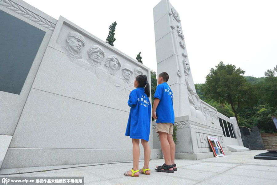 Remains of 118 Chinese war heroes return home after 70 years