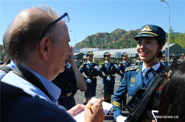 China's parade training attracts reporters from home and abroad