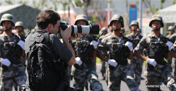 China's parade training attracts reporters from home and abroad