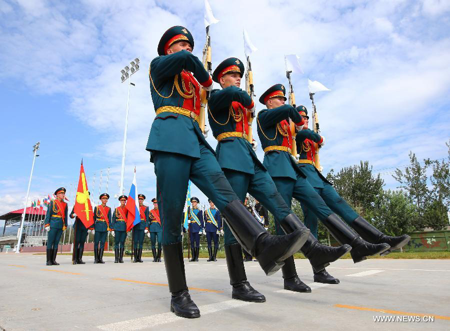 Foreign troops from 17 countries train for V-Day parade in Beijing