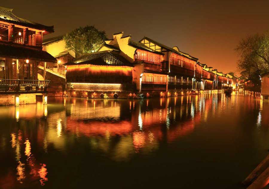 Night view of Wuzhen before the World Internet Conference