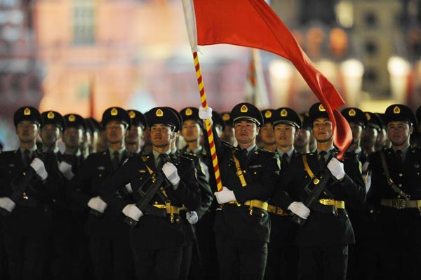 Chinese guards of honor awarded ahead of Russian parade