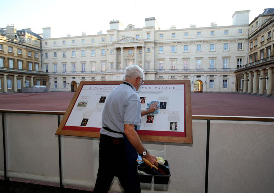 In pics: Buckingham Palace in London