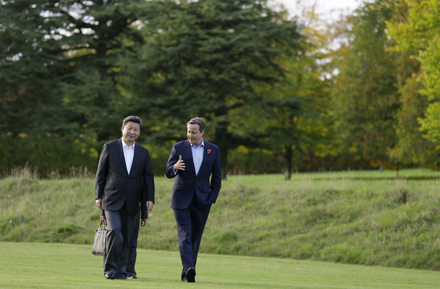 Cameron welcomes Xi to his official residence Chequers