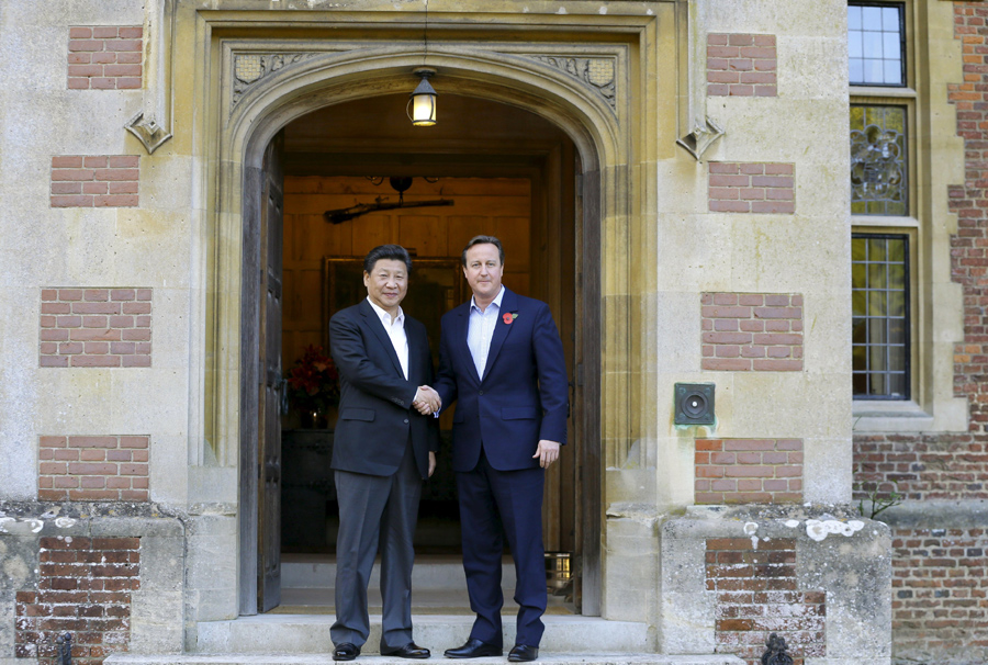 Cameron welcomes Xi to his official residence Chequers