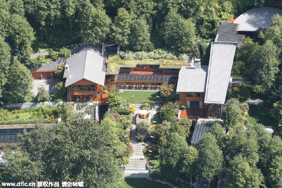 A look inside Bill Gates' $135 million home