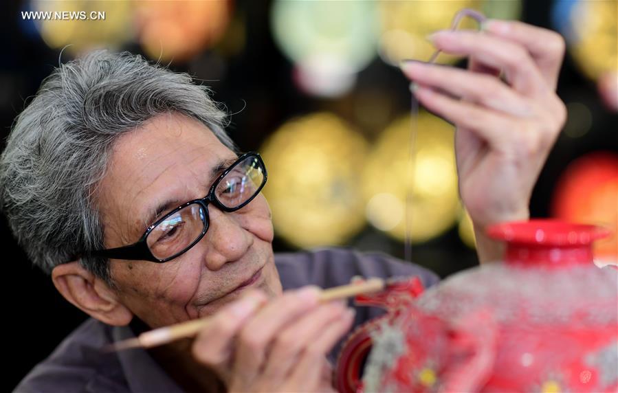 Intangible heritage: lacquer thread sculpture in SE China's Xiamen