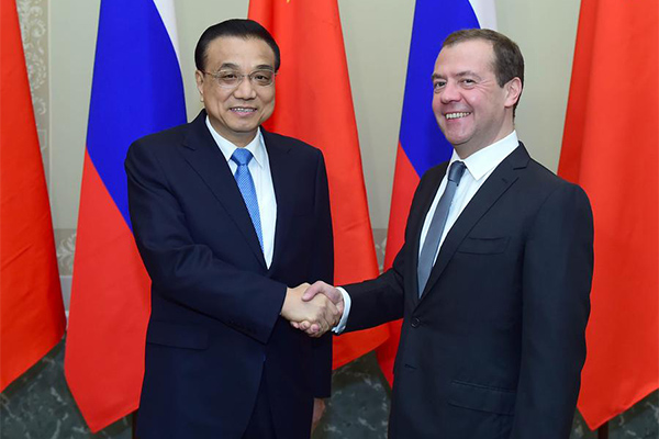 Premier Li and Russian PM co-chair regular meeting