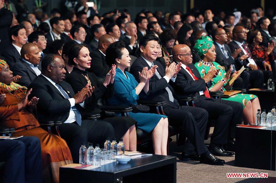 Xi meets African business leaders, attends China-Africa relations events