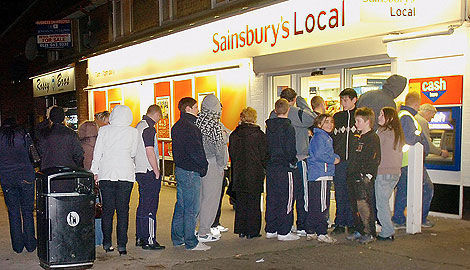 The ATM, outside a supermarket in they city of Hull in northern England, began spewing out double the money on Tuesday afternoon and continued doing so for several hours, drawing a crowd of hundreds eager to cash in on the mistake.