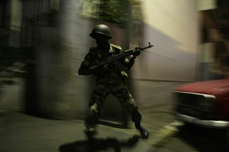 Madagascan pro-opposition armed forces successfully forced into a presidential palace on Monday evening in the downtown of Antananarivo, Madagascar's capital, but President Marc Ravalomanana was not inside the building.