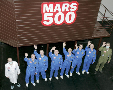 Mars mission: 6 men isolated for 3 months