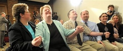 Gay marriages to begin in Iowa April 24