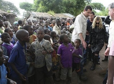 Madonna leaves Malawi after adoption setback