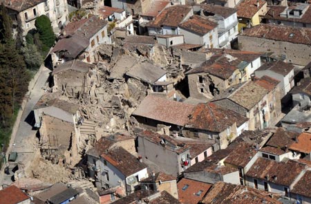 Strong quake struck central Italy