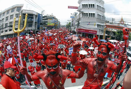 Thailand vows to protect summit from protesters