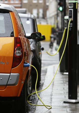 Take cash, buy electric car, Britons told