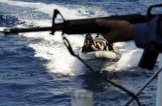 NATO ships, helicopters hunt down 7 pirates