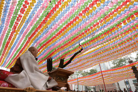 Cute novice monks at the Jogye temple in Seoul