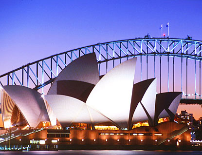 Sydney Opera House to take on Chinese hues