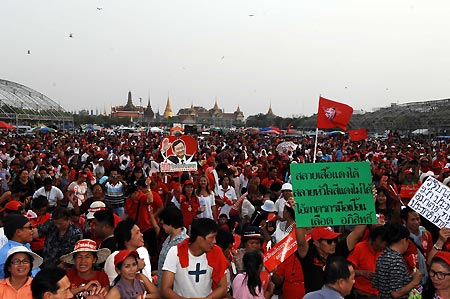 New Thai anti-gov't rally peaceful, not prolonged