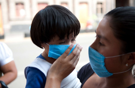 Mexico City locks itself in amid flu fears