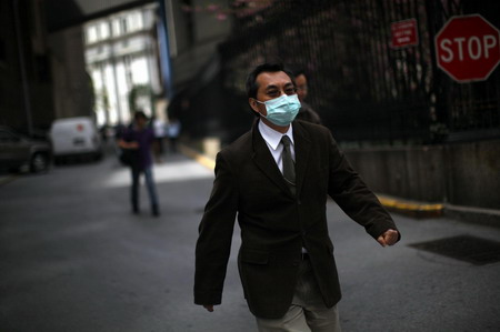 World takes drastic steps to contain swine flu