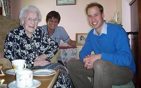 Prince William apologizes to 109-year-old woman for the Queen's birthday card