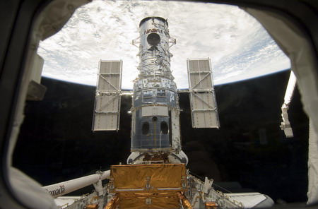 Let there be light: Camera hooked up for Hubble