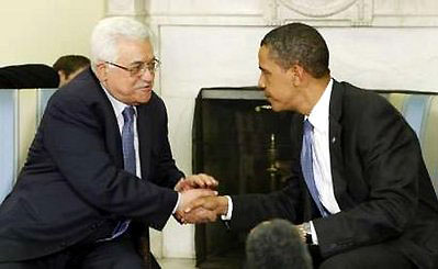 Obama presses Israel, Palestinians on West Bank