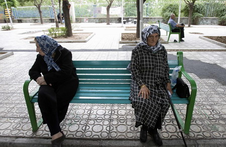 Women's rights activists pin hopes on Iran vote