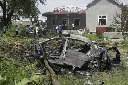 Russian regional leader wounded in bomb attack