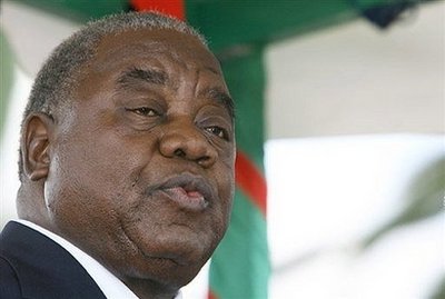 Monkey urinates on Zambian president
