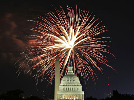 Biggest fireworks show in US celebrates Independence Day