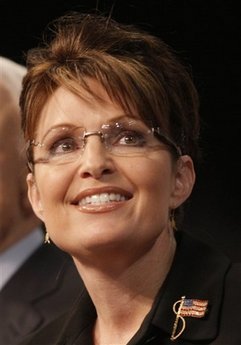 Palin says she's not leaving politics